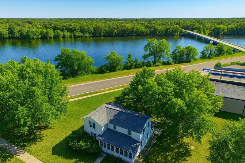Best Siding Contractors Contractors in Montgomery, AL